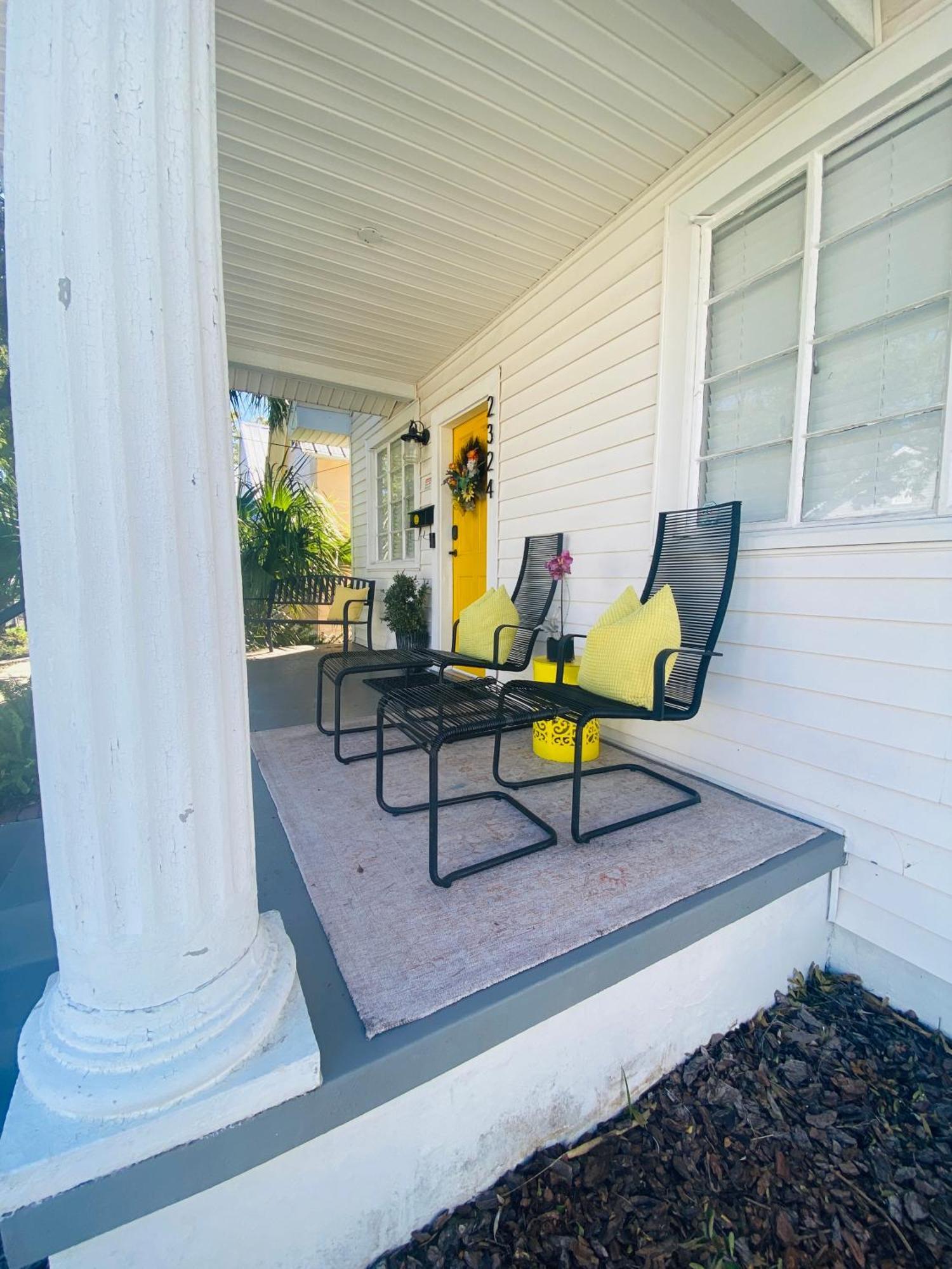 No Ho Yellow Door Bungalow Tampa Extérieur photo